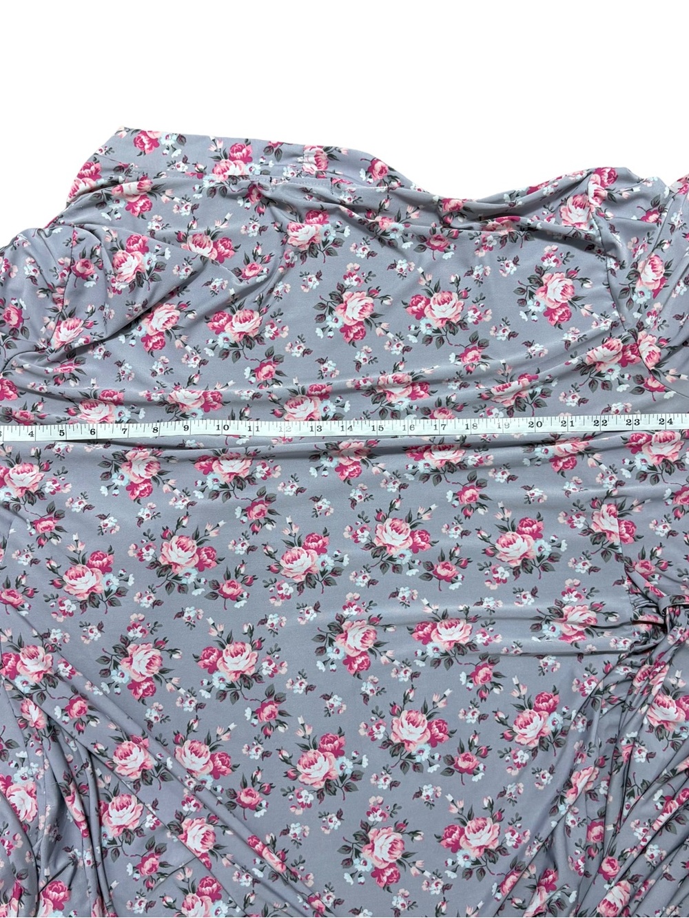 Rene Rofe Gray Floral Light Weight Robe with Pink Roses - Picture 8 of 8